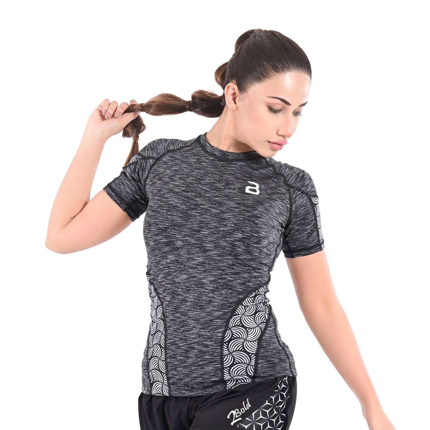 2Bold Grey Black Women’s Rash Guard –Long Sleeve Compression Shirt for MMA, BJJ, Yoga, Surf, Running & Gym Training Women Half sleeve Rash guard