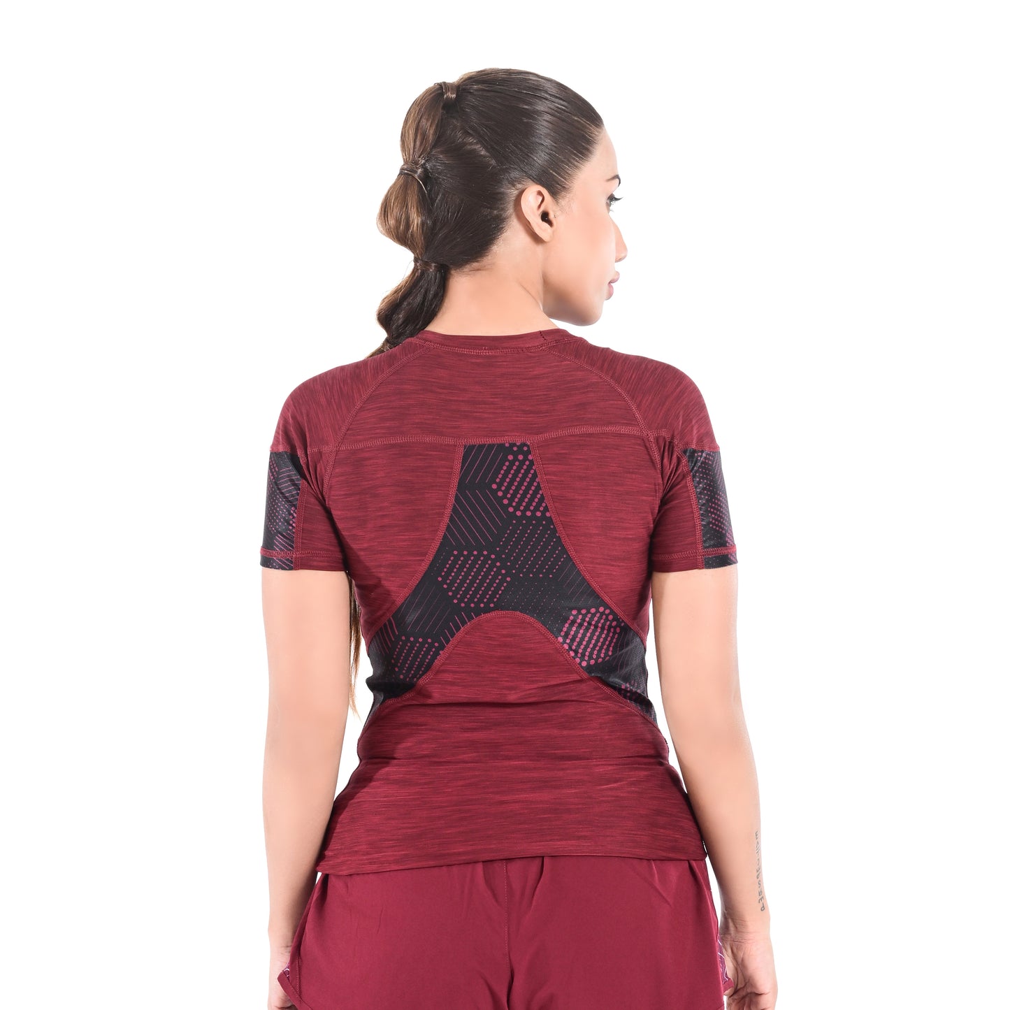 2Bold Maroon Women’s Rash Guard –Long Sleeve Compression Shirt for MMA, BJJ, Yoga, Surf, Running & Gym Training Women Half sleeve Rash guard