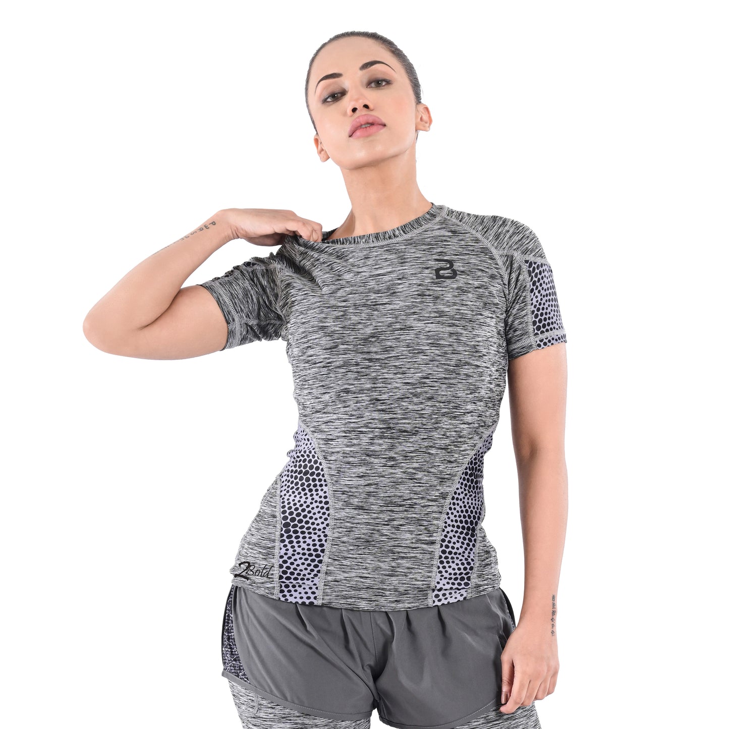 2Bold Grey Women’s Rash Guard –Long Sleeve Compression Shirt for MMA, BJJ, Yoga, Surf, Running & Gym Training Women Half sleeve Rash guard