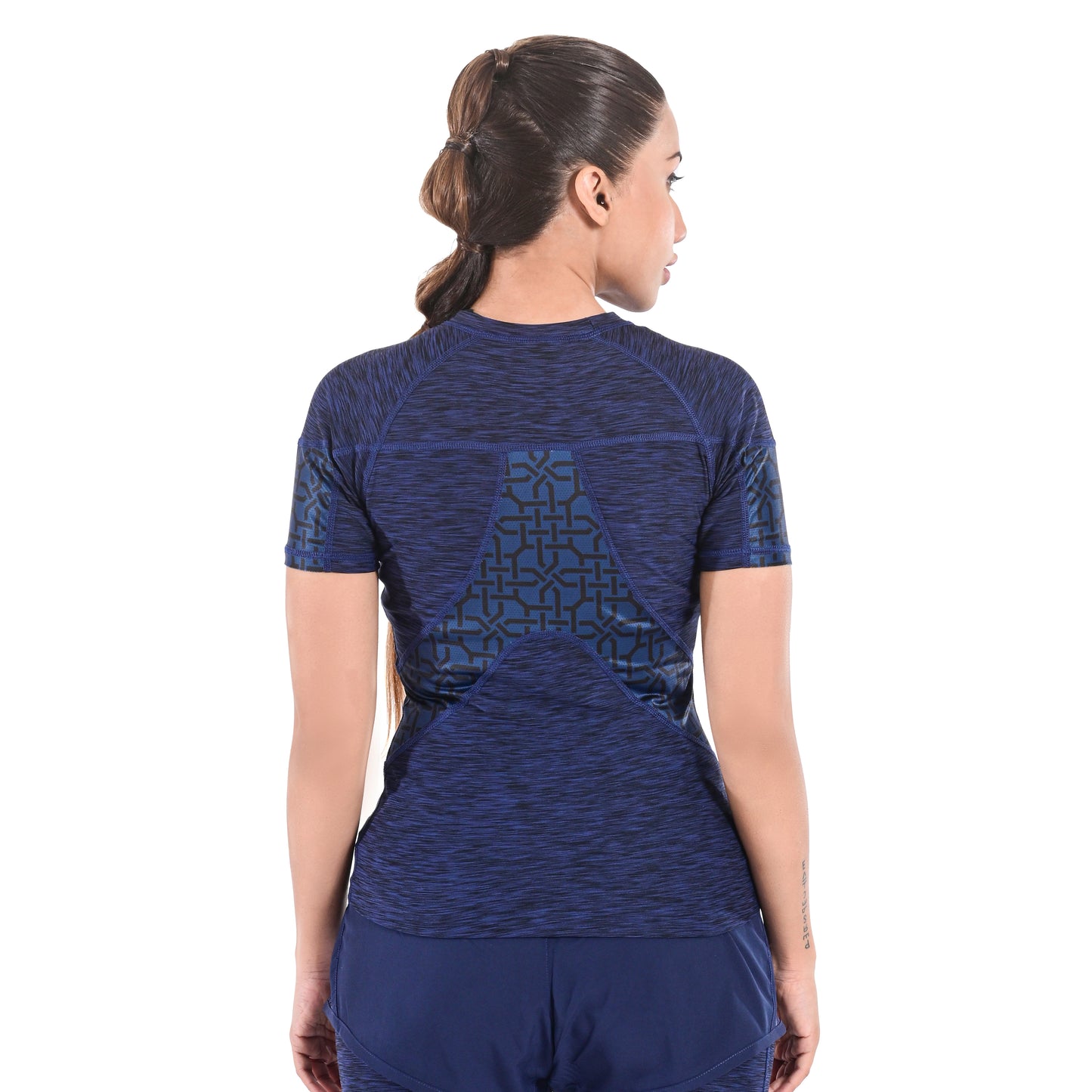 2Bold Blue Women’s Rash Guard –Long Sleeve Compression Shirt for MMA, BJJ, Yoga, Surf, Running & Gym Training Women Half sleeve Rash guard